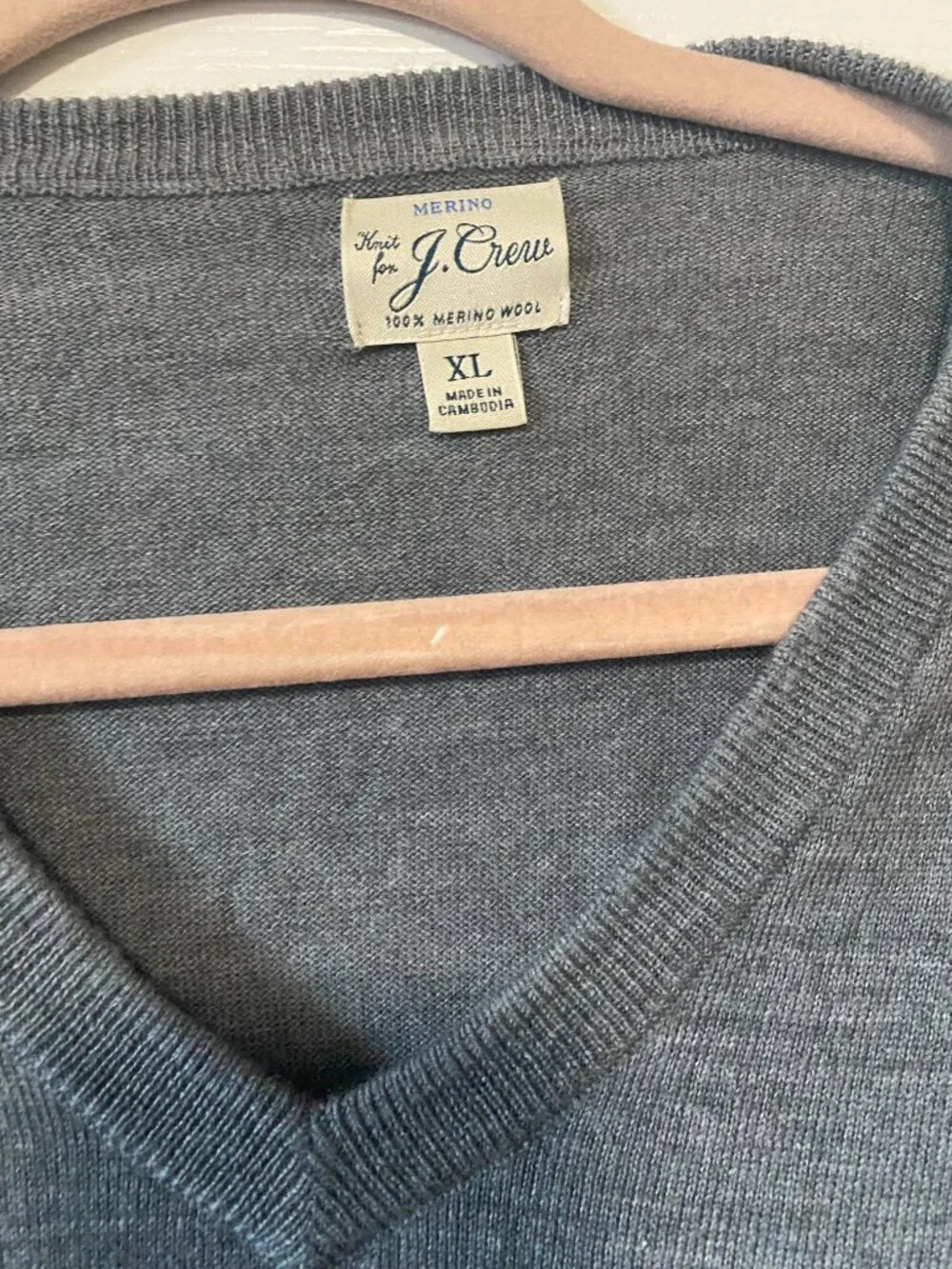 Vintage J.Crew Men's 100% Merino Wool V-Neck Sweater Heather Gray Size XL